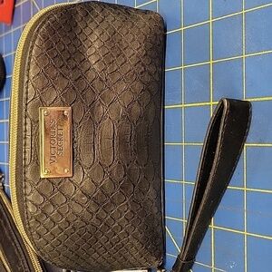 Victoria's Secret 7" x 3" x 4" Black Dome Zipper Gold Tone Accented